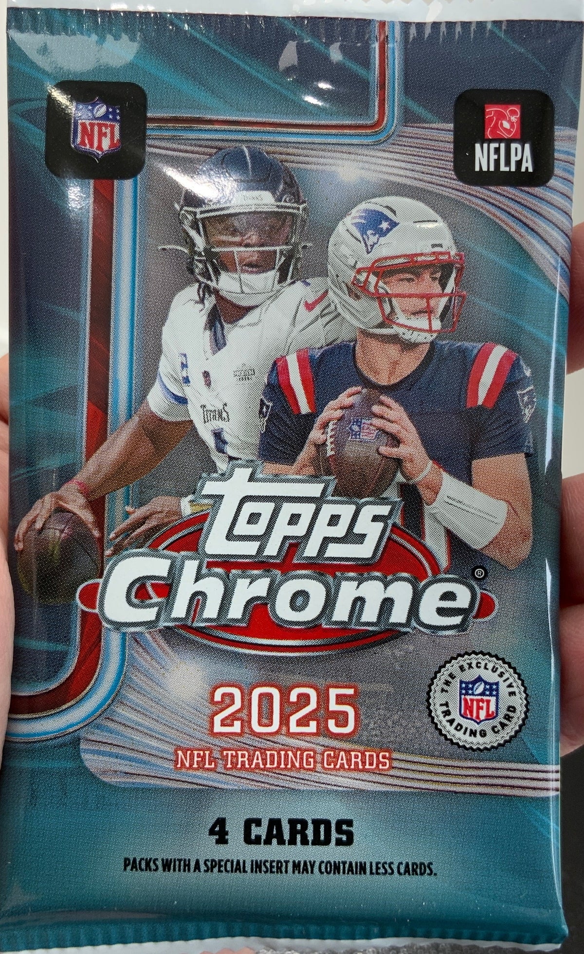 2025 Topps Chrome Football Trading Card Pack